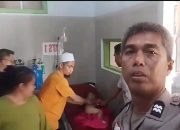 AIPTU Syamsumarlin Sigap Evakuasi Balita Tenggelam ke Rumah Sakit Santa Anna
